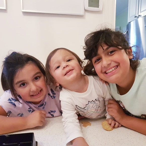 Meet your Posher, Tara - Picture 1 of 1